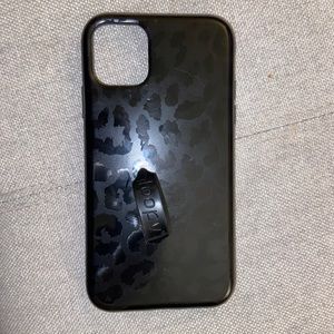 iPhone loopy case